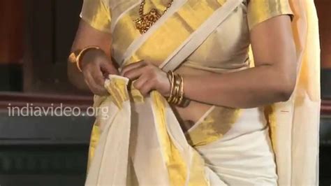 saree change nude